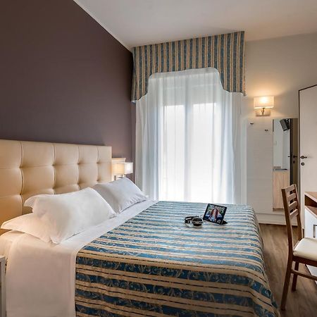 Hotel Sole Mio Rimini Zewnętrze zdjęcie
