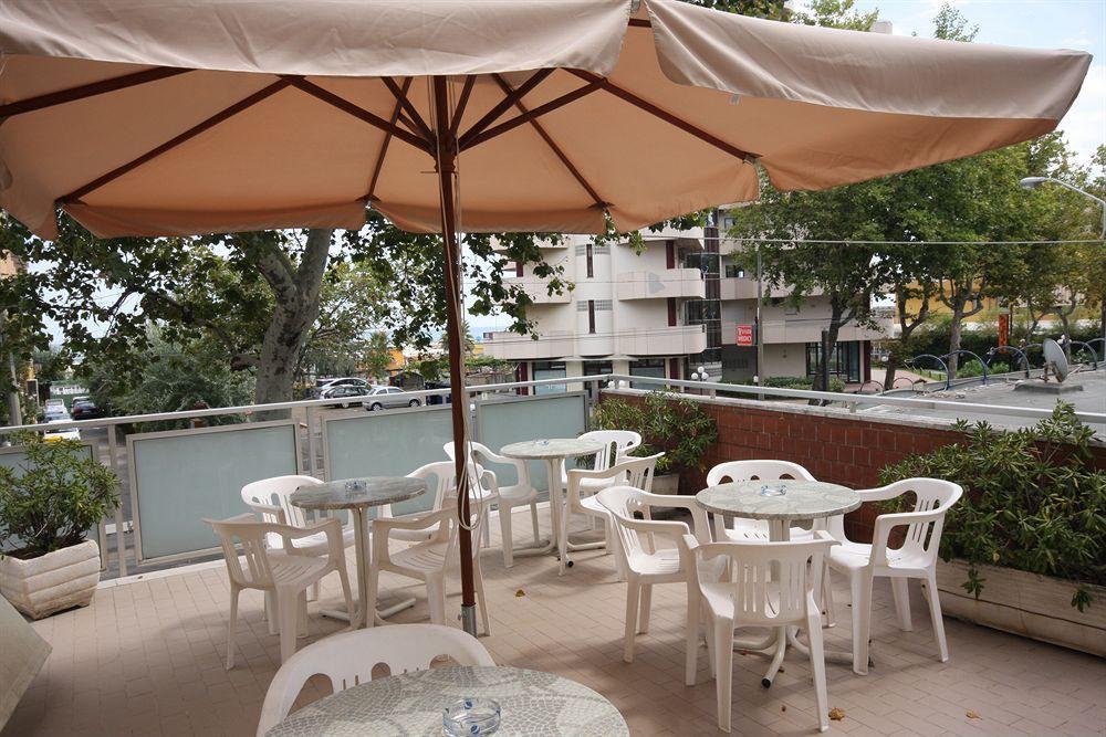 Hotel Sole Mio Rimini Zewnętrze zdjęcie