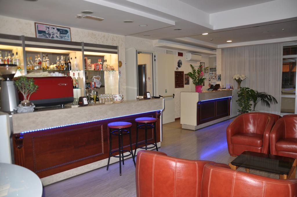 Hotel Sole Mio Rimini Zewnętrze zdjęcie