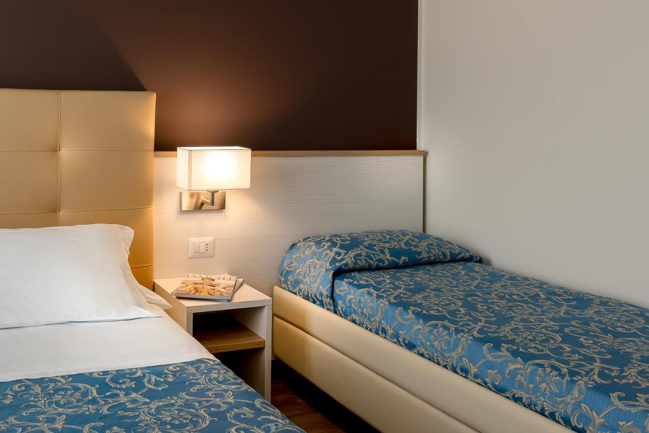 Hotel Sole Mio Rimini Zewnętrze zdjęcie