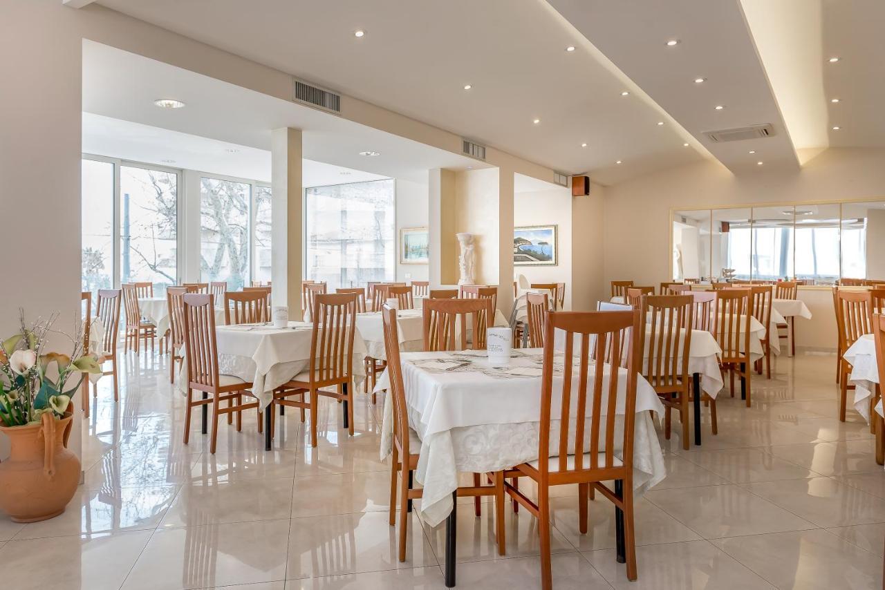 Hotel Sole Mio Rimini Zewnętrze zdjęcie