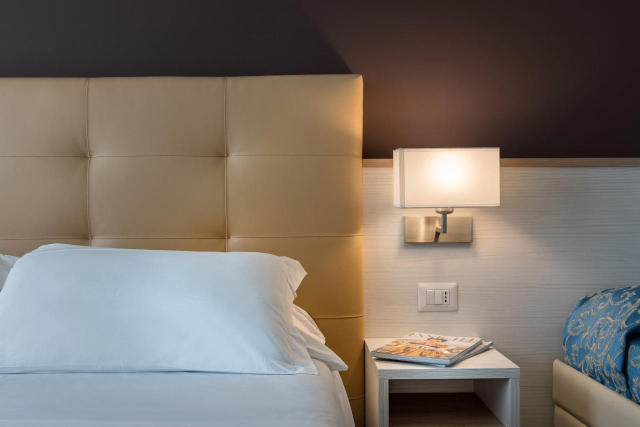 Hotel Sole Mio Rimini Zewnętrze zdjęcie