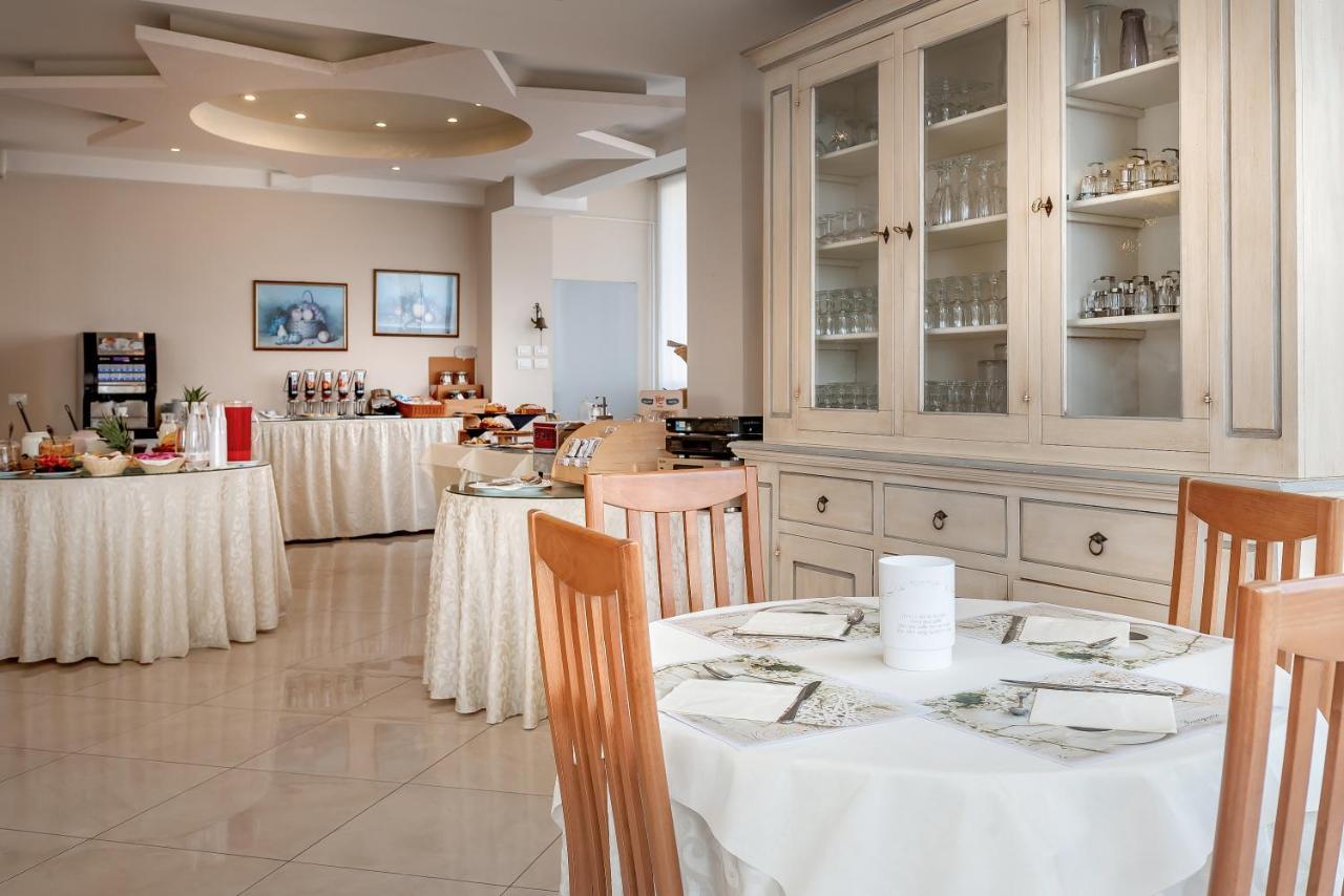 Hotel Sole Mio Rimini Zewnętrze zdjęcie